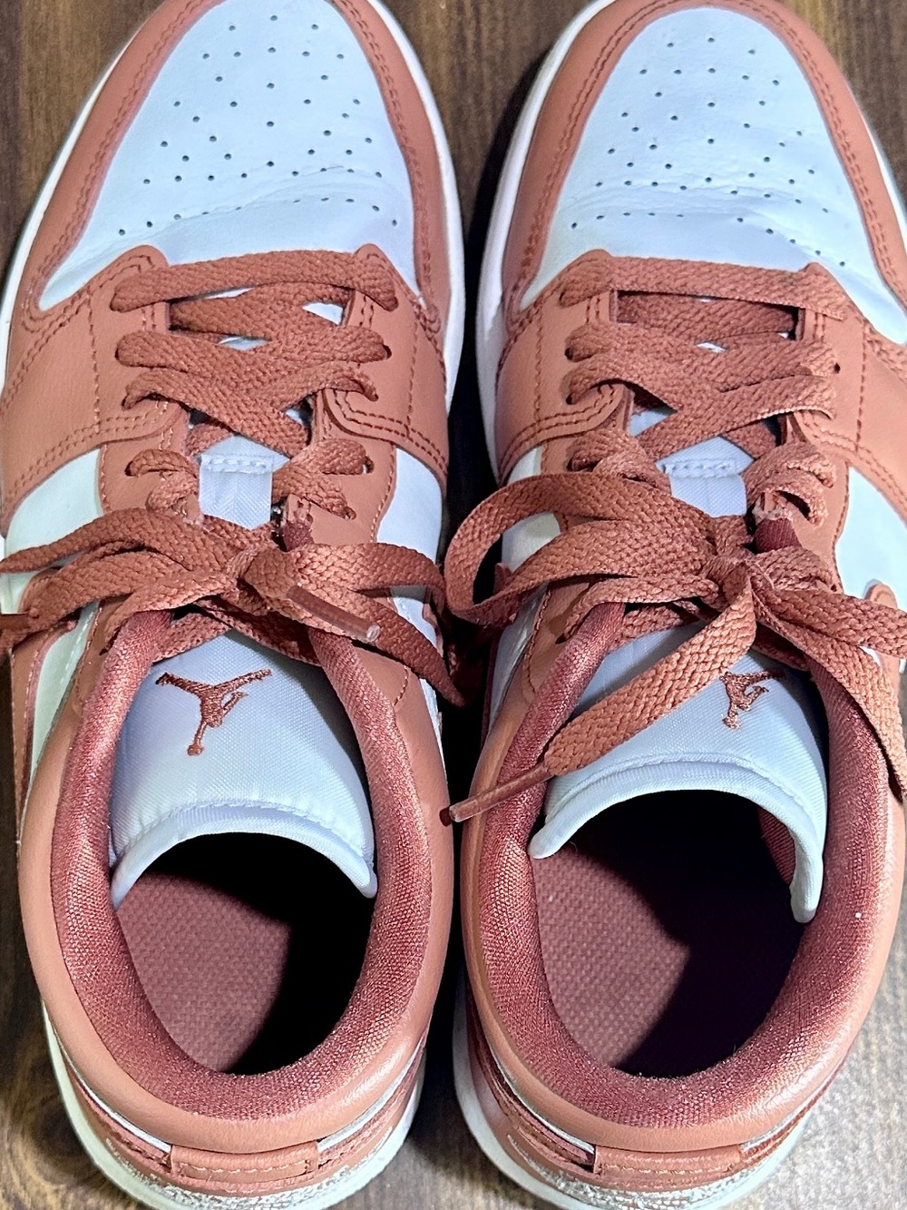 Nike Air Jordan 1 Low – Women’s 9 – Peach / Clay / White – DC0774-080